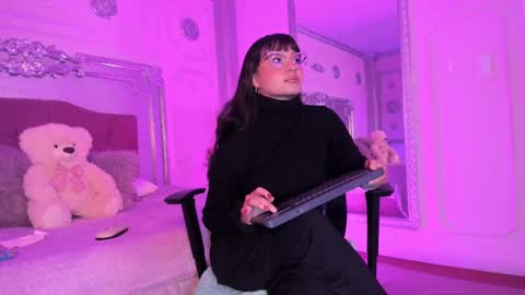 Alison Fishert online show from 01-21-25, 11:56