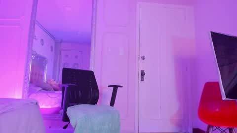 Alison Fishert online show from 03-06-25, 03:02