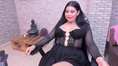 Snapshot of alisonn_doll chatting on 10-18-25, 01:56 alisonn_doll online show from 10-18-25, 01:56