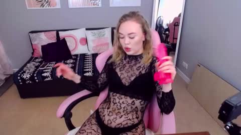 Anna online show from 02-21-26, 08:04