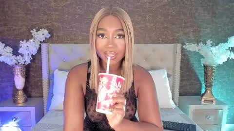 Alison Moon  online show from 09-08-25, 10:42