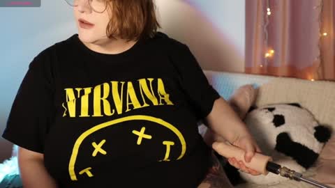 Snapshot of alissa_styles chatting on 12-13-24, 12:50 Alissa online show from 12-13-24, 12:50