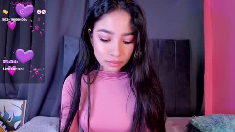 Snapshot of alissarose_ chatting on 01-08-25, 01:53 Mara  Isabel online show from 01-08-25, 01:53