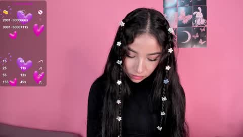 Snapshot of alissarose_ chatting on 02-25-25, 10:18 Mara  Isabel online show from 02-25-25, 10:18