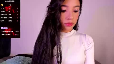 Snapshot of alissarose_ chatting on 09-14-25, 07:46 Mara  Isabel online show from 09-14-25, 07:46