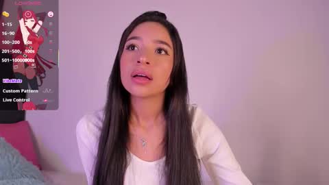 Mara  Isabel online show from 12-18-25, 10:38