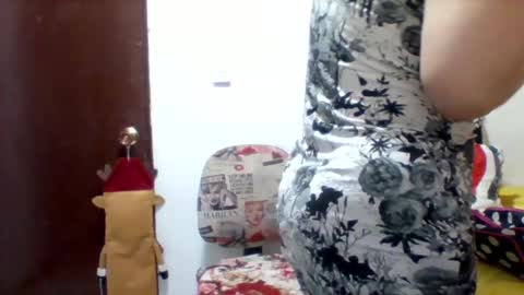 Snapshot of alisson_brand chatting on 01-14-25, 12:14 alisson brand online show from 01-14-25, 12:14