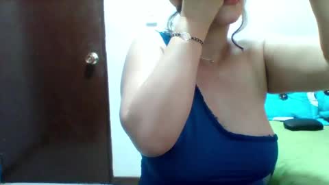 Snapshot of alisson_brand chatting on 02-24-25, 03:53 alisson brand online show from 02-24-25, 03:53