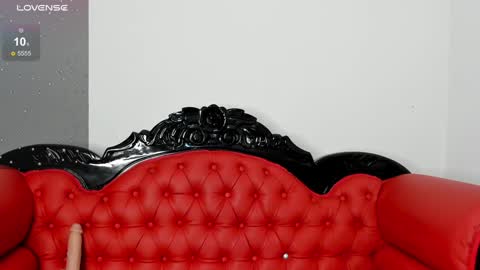 Snapshot of alissondomit chatting on 12-11-24, 11:21 Alisson Domit  online show from 12-11-24, 11:21