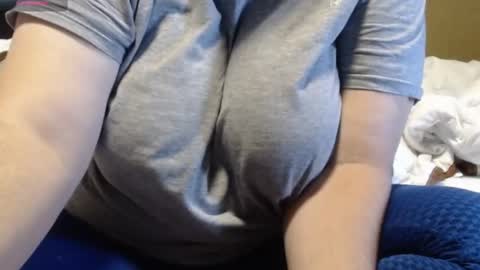 Snapshot of alissonnat chatting on 09-19-25, 08:49 Alissonnat online show from 09-19-25, 08:49