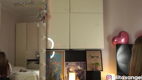 Snapshot of alitaangel_ chatting on 04-21-26, 05:28 A L I T A online show from 04-21-26, 05:28