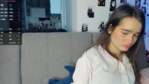 Alivia online show from 11-05-25, 10:04