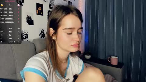 Alivia online show from 11-22-25, 09:19