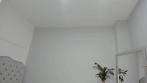 alix_18 online show from 10-20-25, 11:21