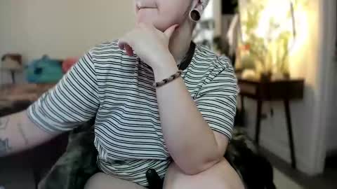 alix_valentine online show from 10-25-25, 09:42