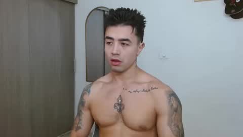 Snapshot of alixmartin1 chatting on 01-10-26, 01:46 alix online show from 01-10-26, 01:46