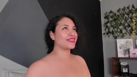 Snapshot of alixon_fiore5 chatting on 02-06-25, 09:22 alixon online show from 02-06-25, 09:22