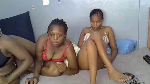 Snapshot of aliyah001 chatting on 10-26-25, 12:22 aliyah001 online show from 10-26-25, 12:22