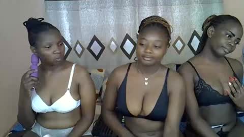 Snapshot of aliyah001 chatting on 02-04-26, 01:28 aliyah001 online show from 02-04-26, 01:28