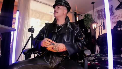   online show from 12-06-24, 04:38