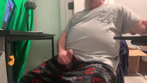 Allergictolove online show from 02-08-25, 07:59