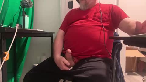 Allergictolove online show from 02-17-25, 09:41