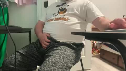 Allergictolove online show from 11-19-25, 10:32