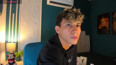 Allex online show from 03-10-25, 03:34