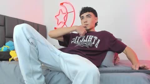 Snapshot of allexserrano chatting on 01-13-26, 05:24 Allex online show from 01-13-26, 05:24