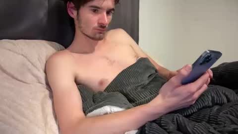 alleycat2001 online show from 12-19-25, 06:20