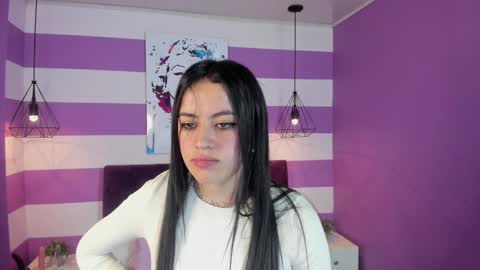 Snapshot of alli_cooper chatting on 12-27-24, 03:04 Ali online show from 12-27-24, 03:04