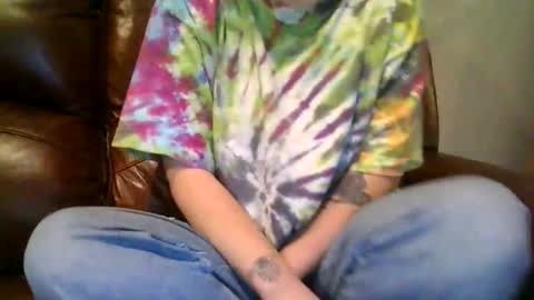 Snapshot of alliebearx chatting on 10-26-25, 05:52 alliebearx online show from 10-26-25, 05:52