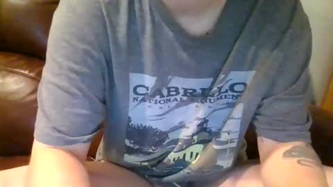 Snapshot of alliebearx chatting on 11-12-25, 05:02 alliebearx online show from 11-12-25, 05:02