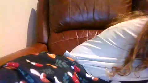 Snapshot of alliebearx chatting on 11-24-25, 05:29 alliebearx online show from 11-24-25, 05:29