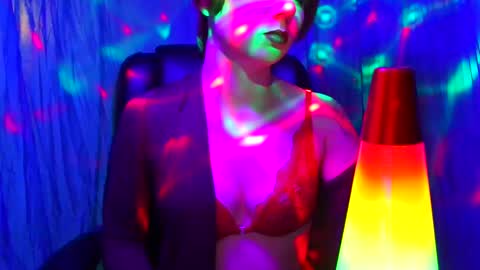 alliebells1 online show from 12-03-24, 10:40