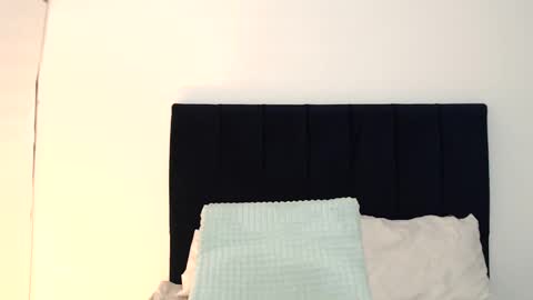 Snapshot of allieemod chatting on 12-28-24, 05:12 allieemod online show from 12-28-24, 05:12