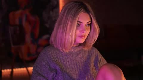 Allie online show from 11-19-25, 05:51