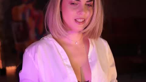 Allie online show from 11-20-25, 06:02