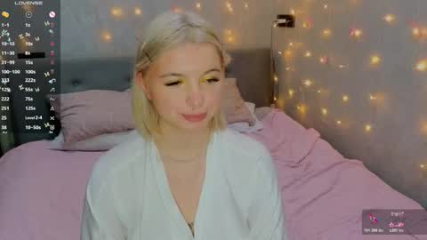 Snapshot of allisa_x chatting on 01-12-26, 04:50 Alisa online show from 01-12-26, 04:50