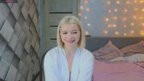 Snapshot of allisa_x chatting on 01-15-26, 10:24 Alisa online show from 01-15-26, 10:24