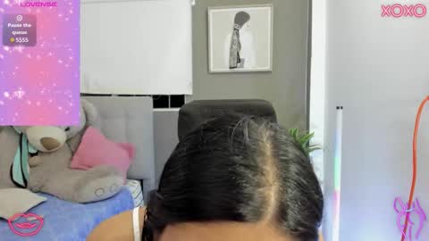 Nana online show from 12-17-25, 04:18