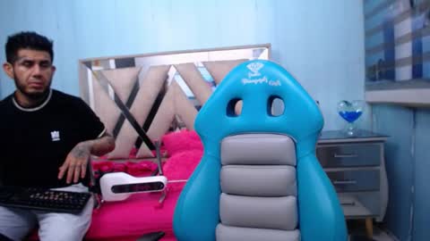 Allison  online show from 02-08-26, 02:15