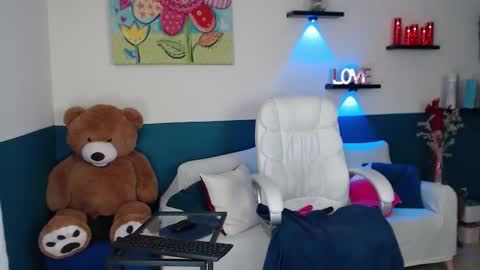 Alli online show from 03-09-26, 08:57