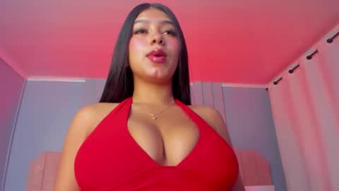 Snapshot of allisonpariss chatting on 02-13-26, 10:33 alison online show from 02-13-26, 10:33