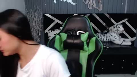 Allisson online show from 02-19-25, 03:28