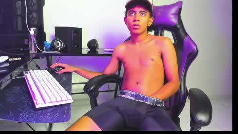 alluringangel0 online show from 11-09-25, 06:01