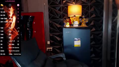 Natalya Fox online show from 02-05-25, 06:56