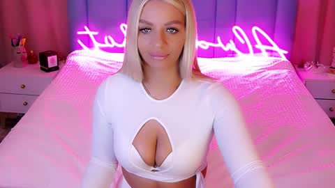 AlwaysHot online show from 12-19-24, 10:13