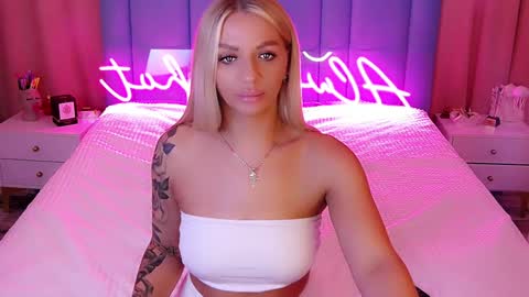 AlwaysHot online show from 12-21-24, 03:03