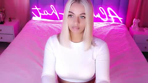 AlwaysHot online show from 09-17-25, 02:13